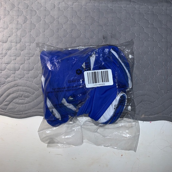 Bathing suit - Picture 3 of 4